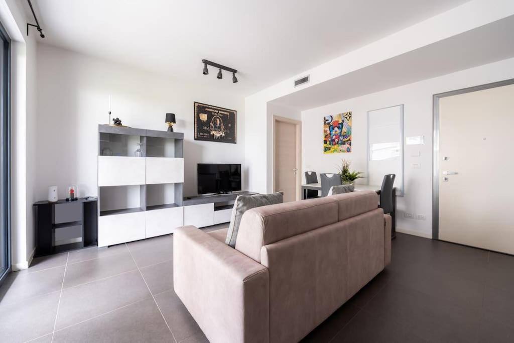 We Home - Uptown74 Bloom Apartment - Milano Exterior photo